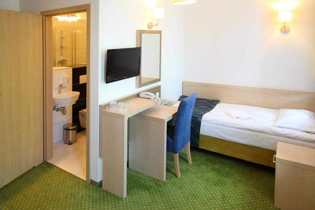 Arche Hotel 谢德尔采 外观 照片