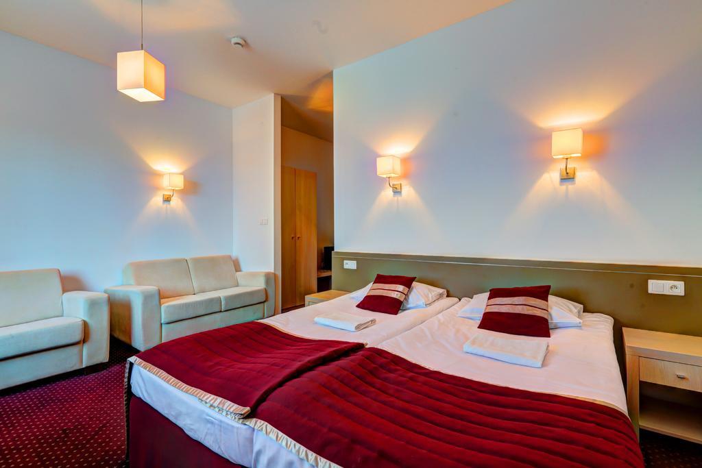 Arche Hotel 谢德尔采 外观 照片