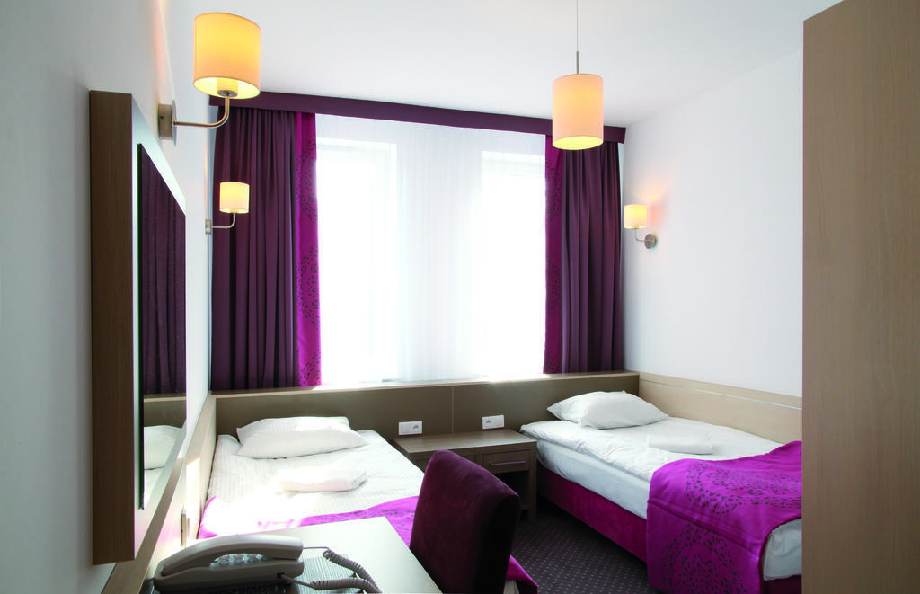 Arche Hotel 谢德尔采 外观 照片